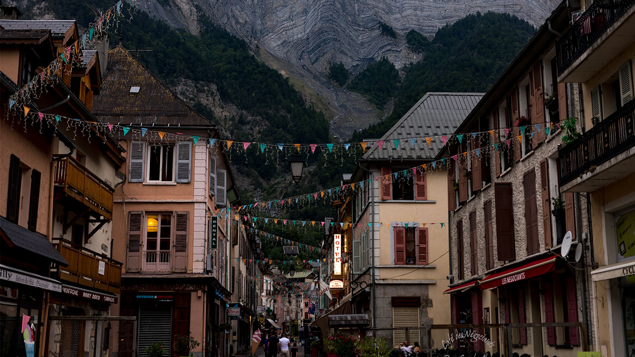 Evening atmosphere in Bourg d’Oisans, our destination.