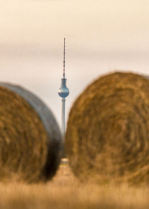 TV Tower with bales of straw – Limited Edition Print | Markus Remscheid