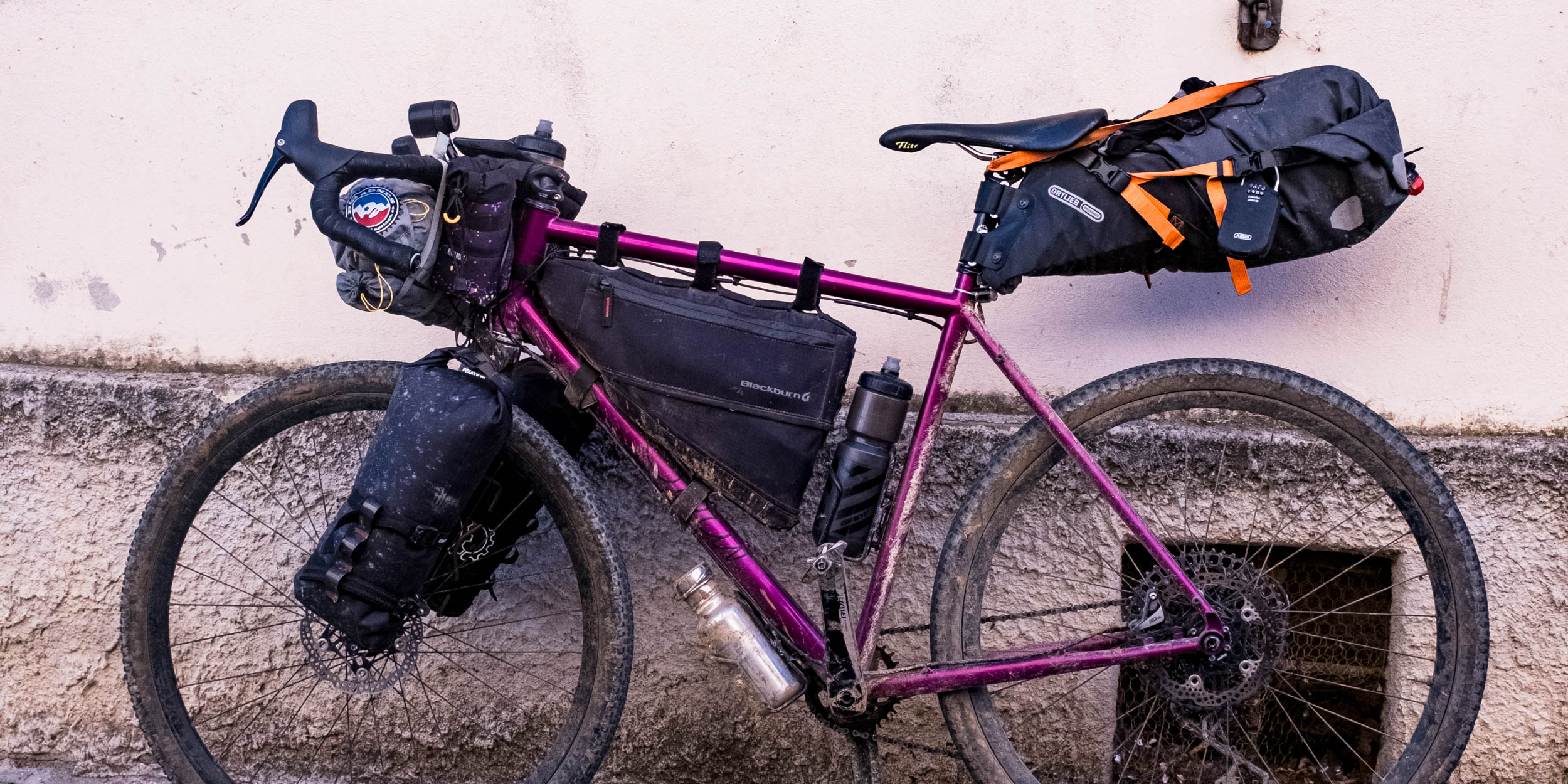 Bepacktes Gravelbike